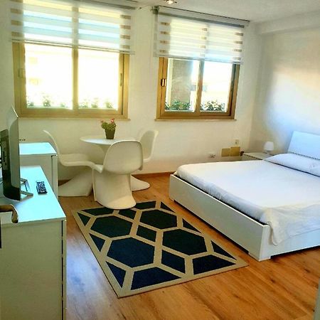 Central City Rooms Olbia Ngoại thất bức ảnh