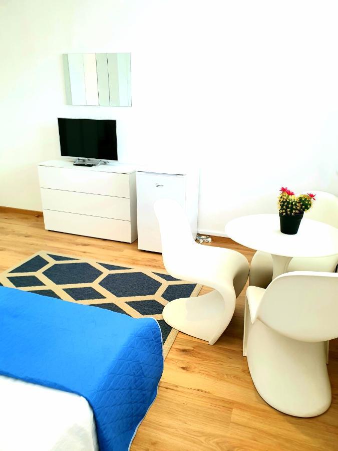 Central City Rooms Olbia Ngoại thất bức ảnh