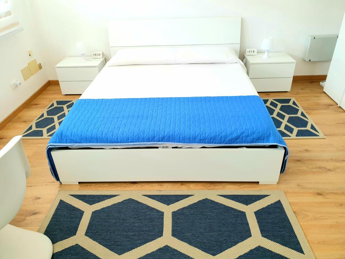 Central City Rooms Olbia Ngoại thất bức ảnh