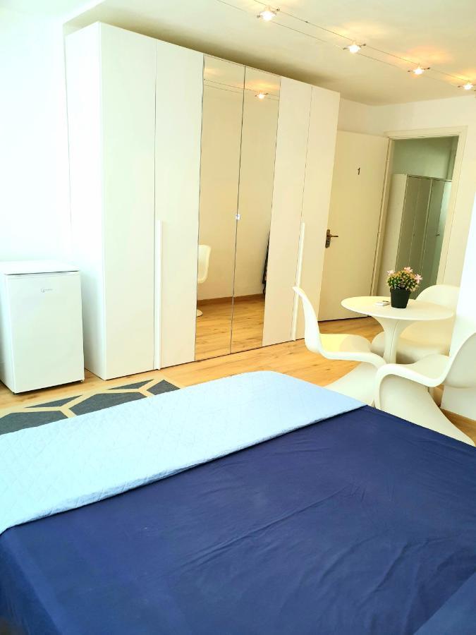 Central City Rooms Olbia Ngoại thất bức ảnh