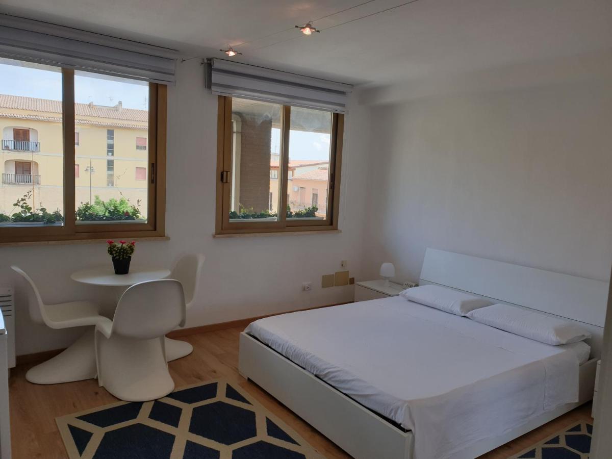 Central City Rooms Olbia Ngoại thất bức ảnh